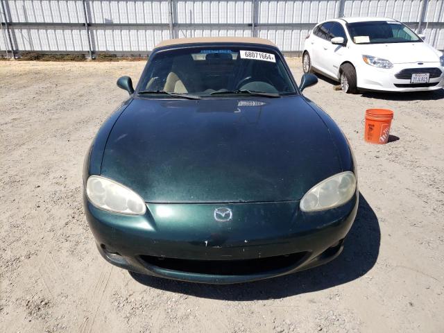 JM1NB353820222177 - 2002 MAZDA MX-5 MIATA BASE GREEN photo 5