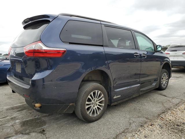 5TDYZ3DC2JS927174 - 2018 TOYOTA SIENNA XLE BLUE photo 3