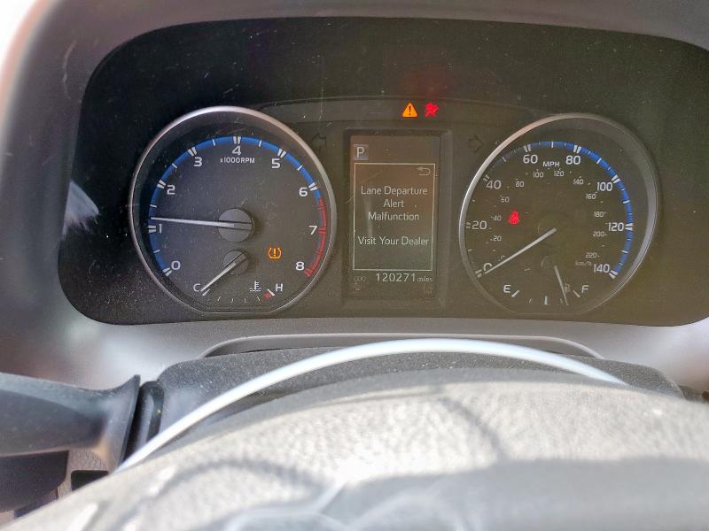 JTMZFREV3HJ128091 - 2017 TOYOTA RAV4 LE 红色 照片 9