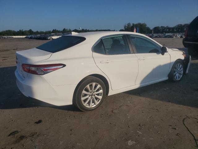 4T1C11AK3LU875176 - 2020 TOYOTA CAMRY LE WHITE photo 3