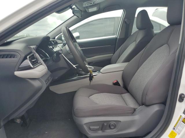 4T1C11AK3LU875176 - 2020 TOYOTA CAMRY LE WHITE photo 7