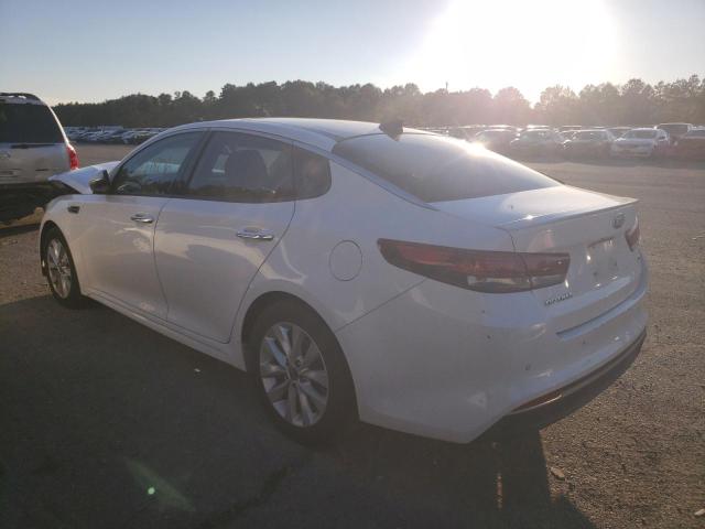 5XXGT4L33JG241733 - 2018 KIA OPTIMA LX WHITE photo 2