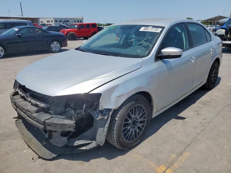 2011 VOLKSWAGEN JETTA SE, 