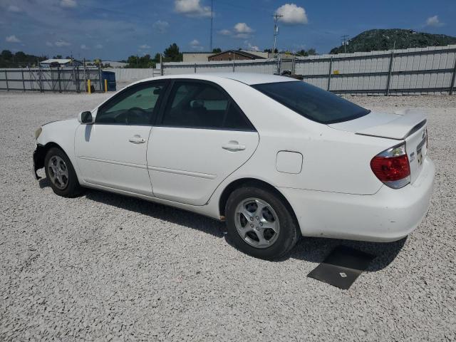 4T1BE32K65U617828 - 2005 TOYOTA CAMRY LE WHITE photo 2