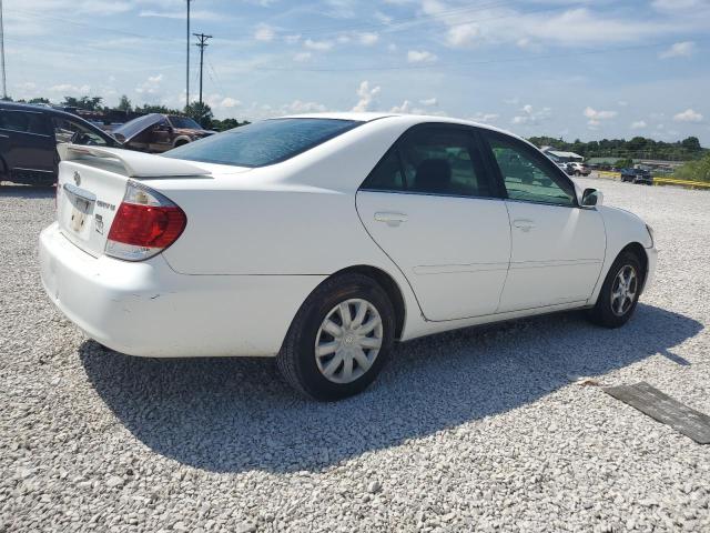 4T1BE32K65U617828 - 2005 TOYOTA CAMRY LE WHITE photo 3