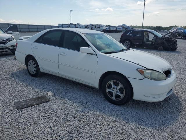 4T1BE32K65U617828 - 2005 TOYOTA CAMRY LE WHITE photo 4