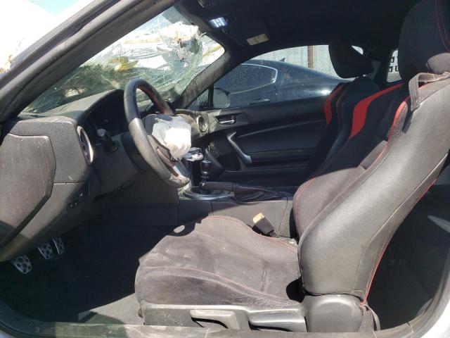 JF1ZNAA13D1733784 - 2013 TOYOTA SCION FR-S 银色 照片 7