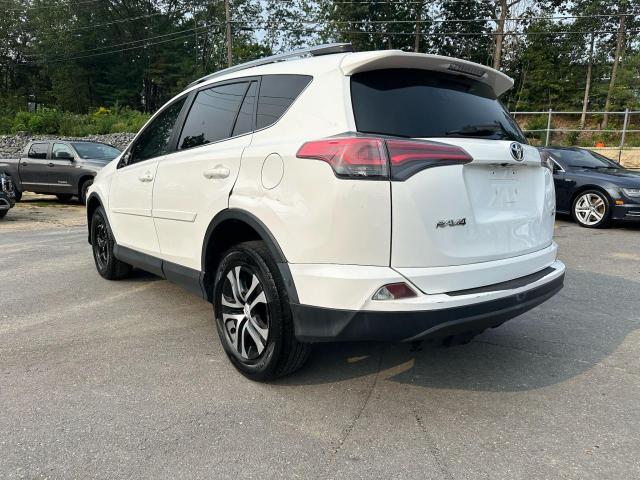 JTMBFREV8HJ152761 - 2017 TOYOTA RAV4 LE თეთრი ფოტო 2