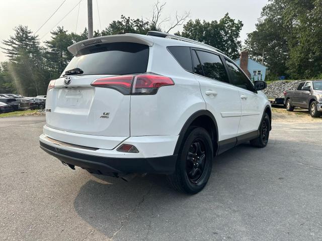 JTMBFREV8HJ152761 - 2017 TOYOTA RAV4 LE თეთრი ფოტო 3