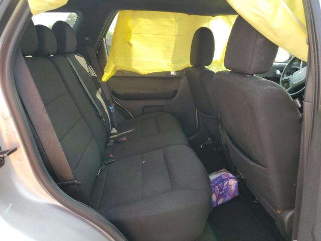 1FMCU9DG2AKA72123 - 2010 FORD ESCAPE XLT SILVER photo 11