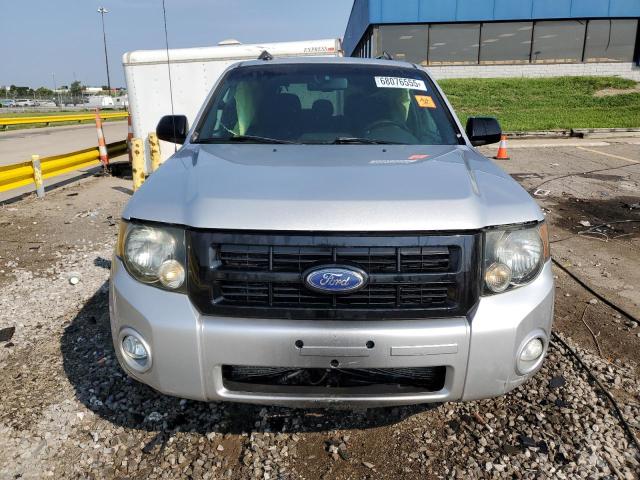 1FMCU9DG2AKA72123 - 2010 FORD ESCAPE XLT SILVER photo 5