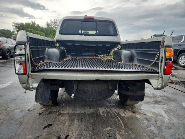 5TEGN92N34Z413243 - 2004 TOYOTA TACOMA DOUBLE CAB PRERUNNER SILVER photo 6