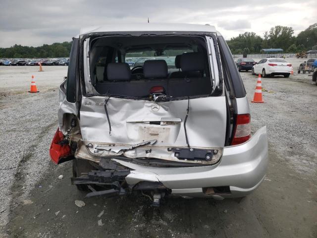 4JGAB54E92A358577 - 2002 MERCEDES-BENZ ML 320 银色 照片 6