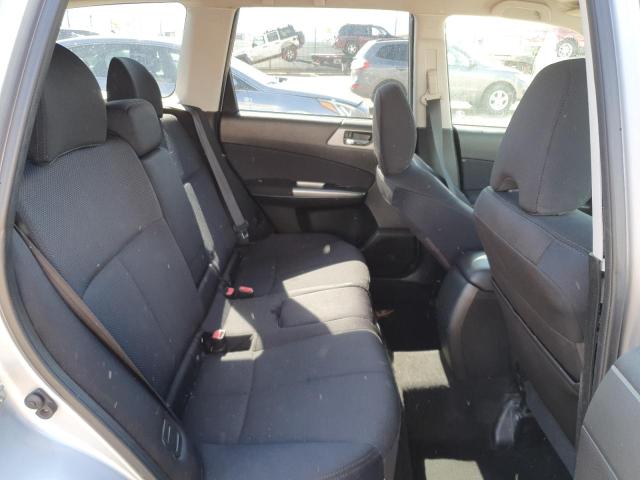 JF2SHADCXCH457269 - 2012 SUBARU FORESTER 2.5X PREMIUM 银色 照片 11