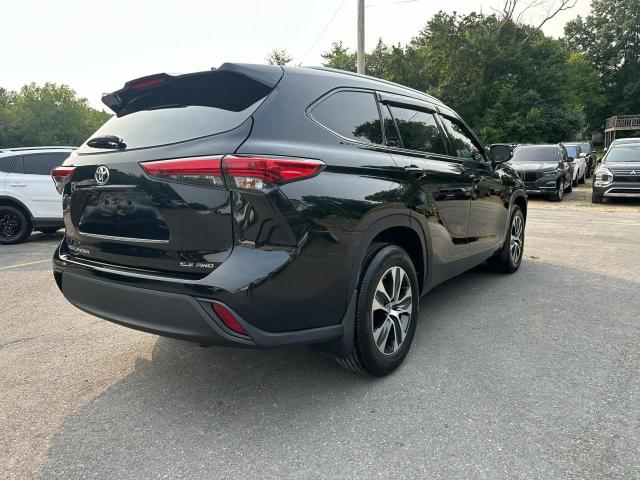5TDGZRBH2NS563986 - 2022 TOYOTA HIGHLANDER XLE 黑色 照片 3