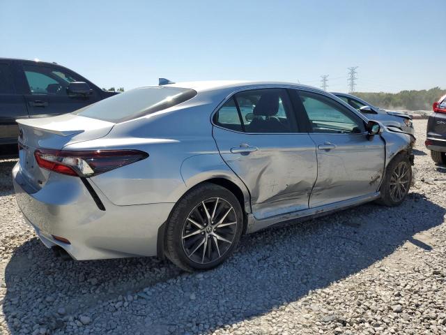 4T1T11AK6PU807217 - 2023 TOYOTA CAMRY SE NIGHT SHADE SILVER photo 3