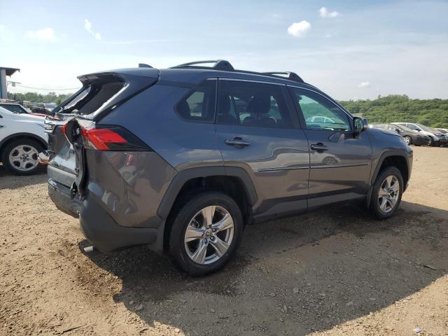 2T3P1RFV3PW378161 - 2023 TOYOTA RAV4 XLE GRAY photo 3