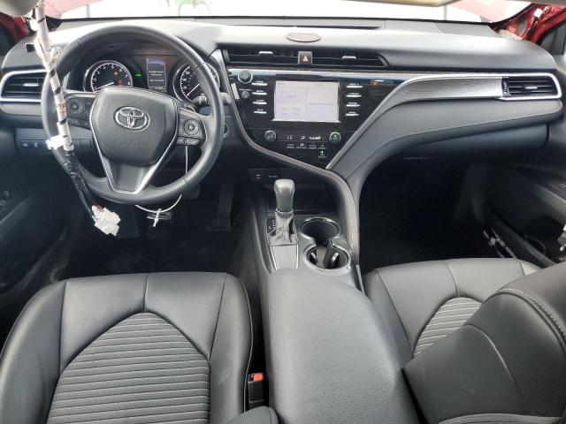 4T1B11HK9JU507647 - 2018 TOYOTA CAMRY L RED photo 8