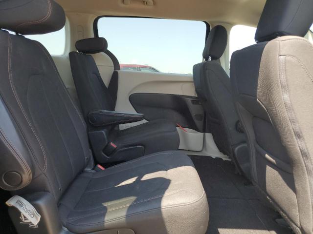 2C4RC1CG1JR315779 - 2018 CHRYSLER PACIFICA LX CHARCOAL photo 11