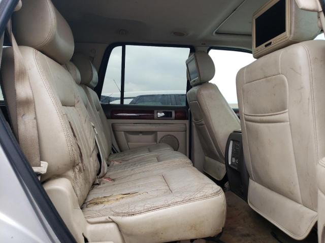 5LMFU27R34LJ04428 - 2004 LINCOLN NAVIGATOR ვერცხლისფერი ფოტო 11