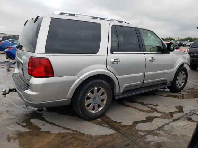 5LMFU27R34LJ04428 - 2004 LINCOLN NAVIGATOR ვერცხლისფერი ფოტო 3