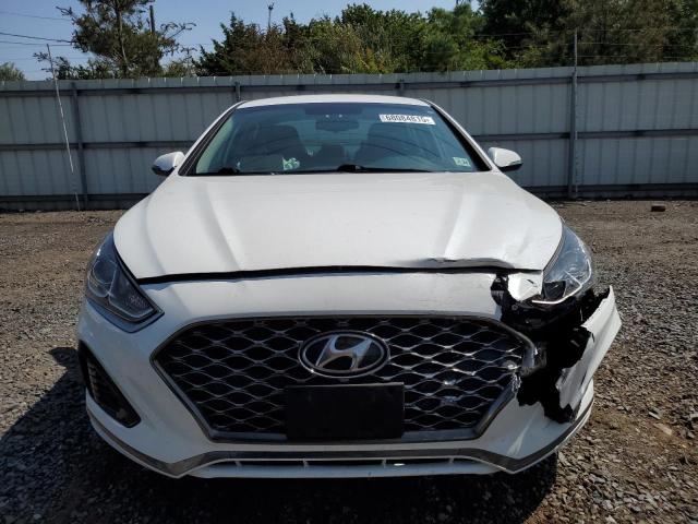 5NPE34AF2KH804605 - 2019 HYUNDAI SONATA LIMITED WHITE photo 5