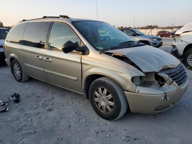 2C4GP54L85R269680 - 2005 CHRYSLER TOWN & COU TOURING GOLD photo 4