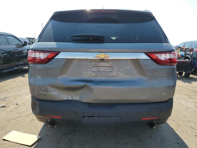 1GNERGKW7JJ258492 - 2018 CHEVROLET TRAVERSE LT 灰色 照片 6
