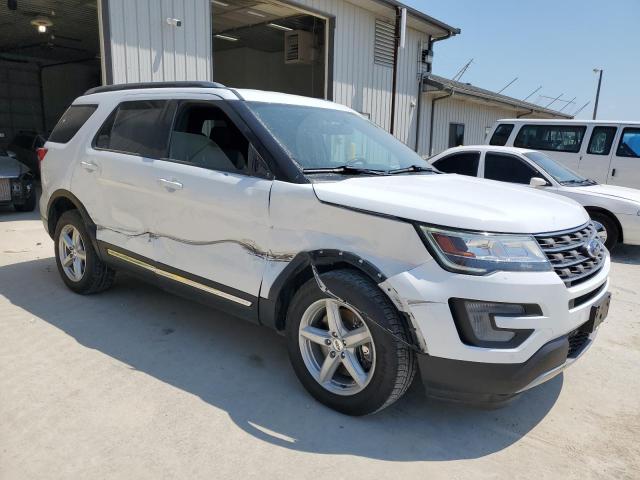 1FM5K8D88HGE35880 - 2017 FORD EXPLORER XLT თეთრი ფოტო 4