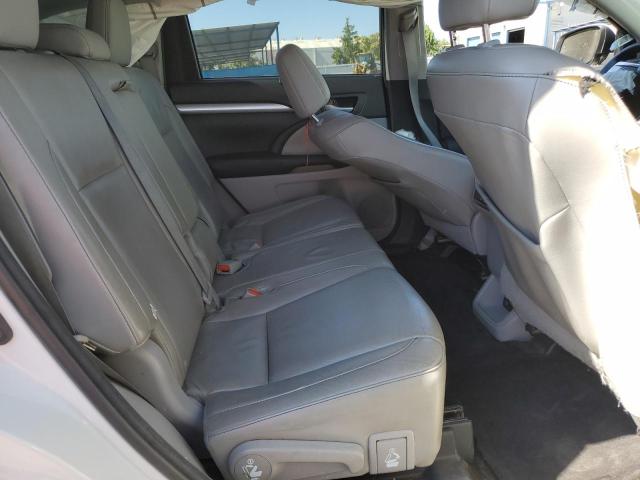 5TDJKRFH5FS110225 - 2015 TOYOTA HIGHLANDER XLE WHITE photo 11