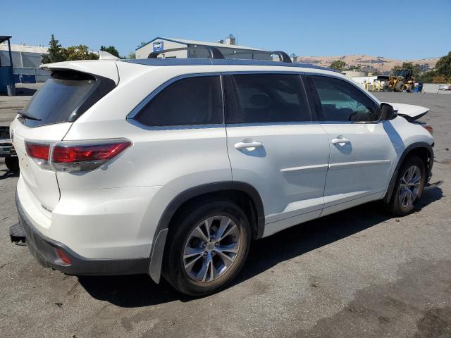 5TDJKRFH5FS110225 - 2015 TOYOTA HIGHLANDER XLE WHITE photo 3