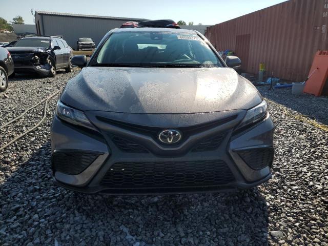 4T1G11AK2PU152006 - 2023 TOYOTA CAMRY SE NIGHT SHADE GRAY photo 5