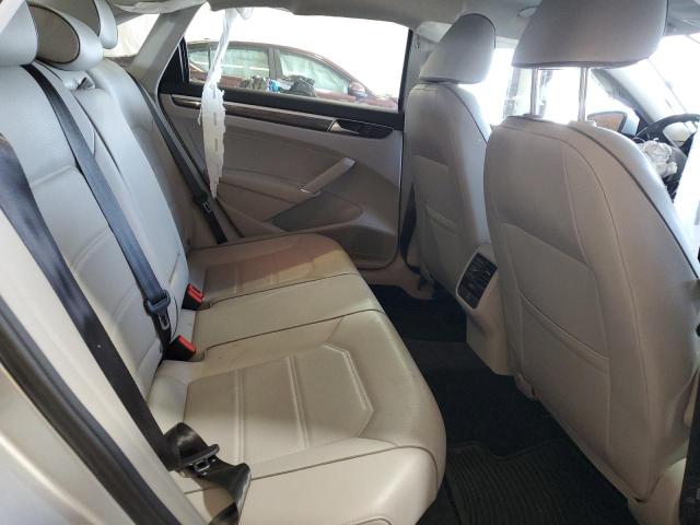 1VWBT7A36HC014901 - 2017 VOLKSWAGEN PASSAT SE 银色 照片 10