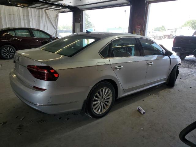 1VWBT7A36HC014901 - 2017 VOLKSWAGEN PASSAT SE 银色 照片 3