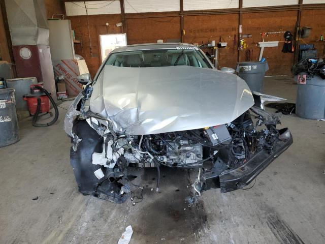 1VWBT7A36HC014901 - 2017 VOLKSWAGEN PASSAT SE 银色 照片 5