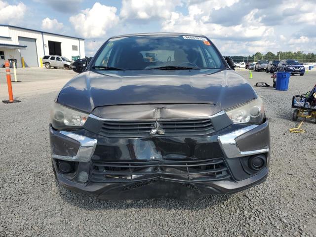 JA4AP3AU4HZ031739 - 2017 MITSUBISHI OUTLANDER ES BROWN photo 5