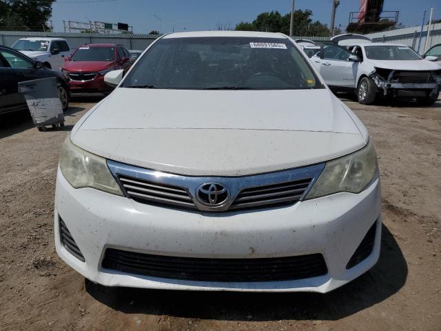 4T4BF1FK1CR215729 - 2012 TOYOTA CAMRY BASE WHITE photo 5