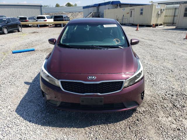 3KPFL4A71HE010074 - 2017 KIA FORTE LX BURGUNDY photo 5