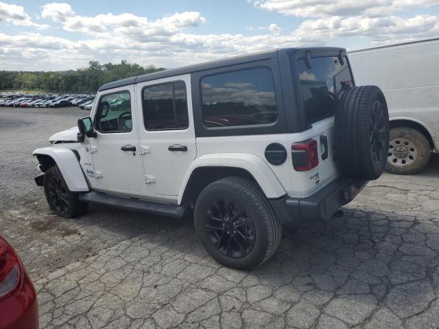 1C4JJXP68MW698994 - 2021 JEEP WRANGLER U SAHARA 4XE WHITE photo 2