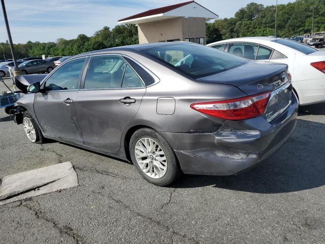 4T1BF1FK7GU580772 - 2016 TOYOTA CAMRY LE GRAY photo 2