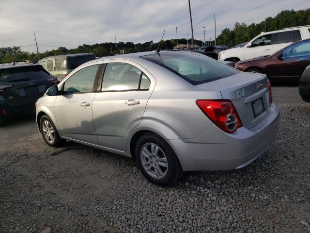 1G1JA5SH5C4218636 - 2012 CHEVROLET SONIC LS ვერცხლისფერი ფოტო 2