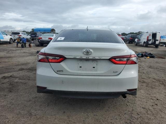 4T1C11AK9RU260527 - 2024 TOYOTA CAMRY LE GRAY photo 6