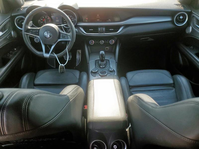 ZASFAKNNXJ7B71507 - 2018 ALFA ROMEO STELVIO TI SPORT WHITE photo 8