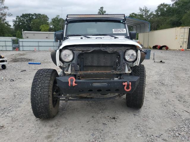 1C4AJWAG2DL512251 - 2013 JEEP WRANGLER SPORT WHITE photo 5