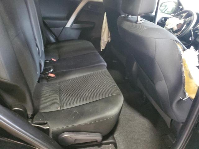 2T3BFREV8HW551929 - 2017 TOYOTA RAV4 LE 黑色 照片 11