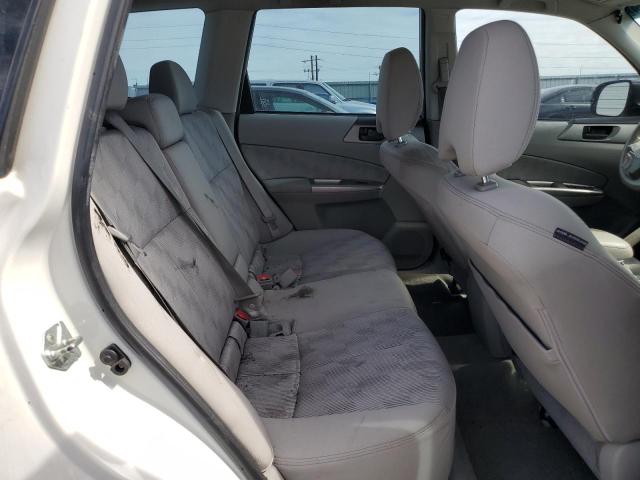 JF2SH6BC8AH771211 - 2010 SUBARU FORESTER XS Weiß Foto 10