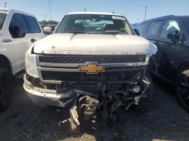 1GC2KVCG5DZ124596 - 2013 CHEVROLET SILVERADO K2500 HEAVY DUTY WHITE photo 5