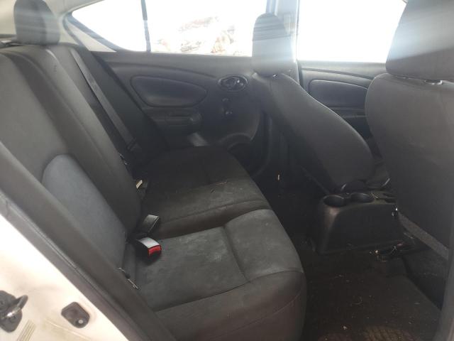 3N1CN7AP4JL803016 - 2018 NISSAN VERSA S 白色 照片 10