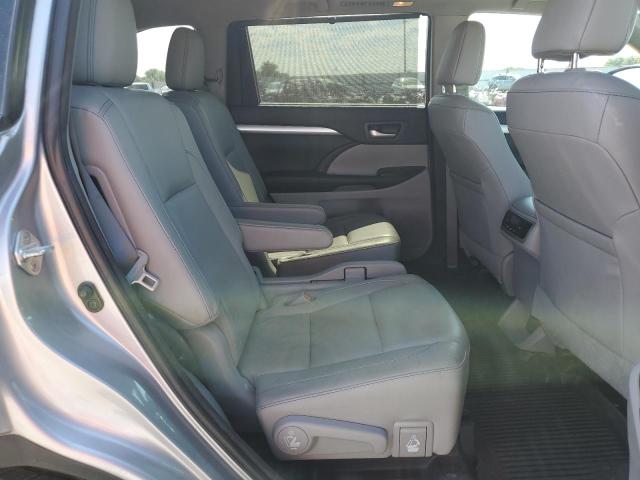 5TDJKRFH9GS351514 - 2016 TOYOTA HIGHLANDER XLE SILVER photo 11