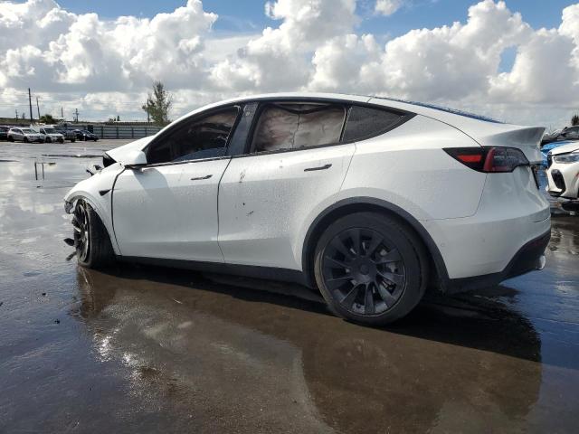 5YJYGDEE6MF086996 - 2021 TESLA MODEL Y 白色 照片 2